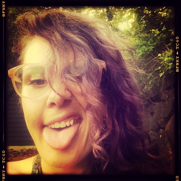 Meet your Posher, Oddyseas - Picture 3 of 9